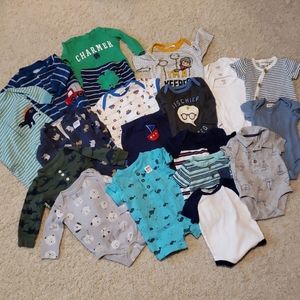 Lot of 0-3 month clothes